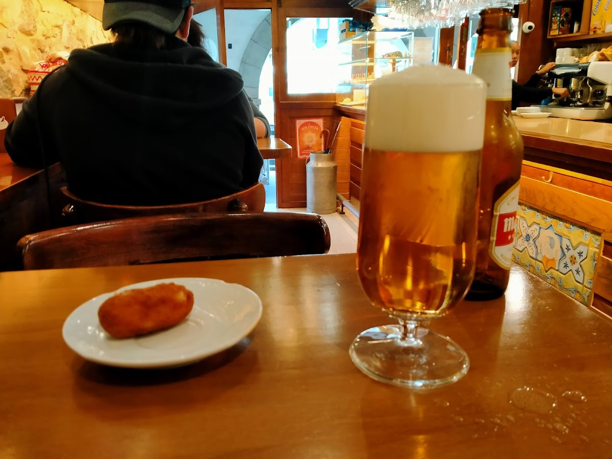 Uxia Cafe Photos 9