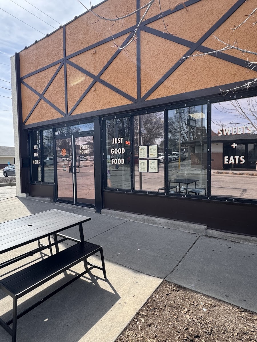 Veg.edible Take Out Eatery + Bakery