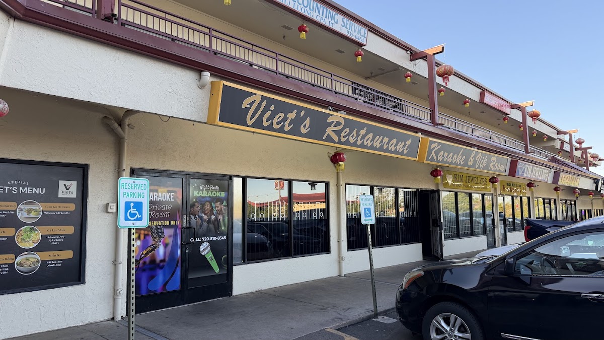 Viet's Restaurant