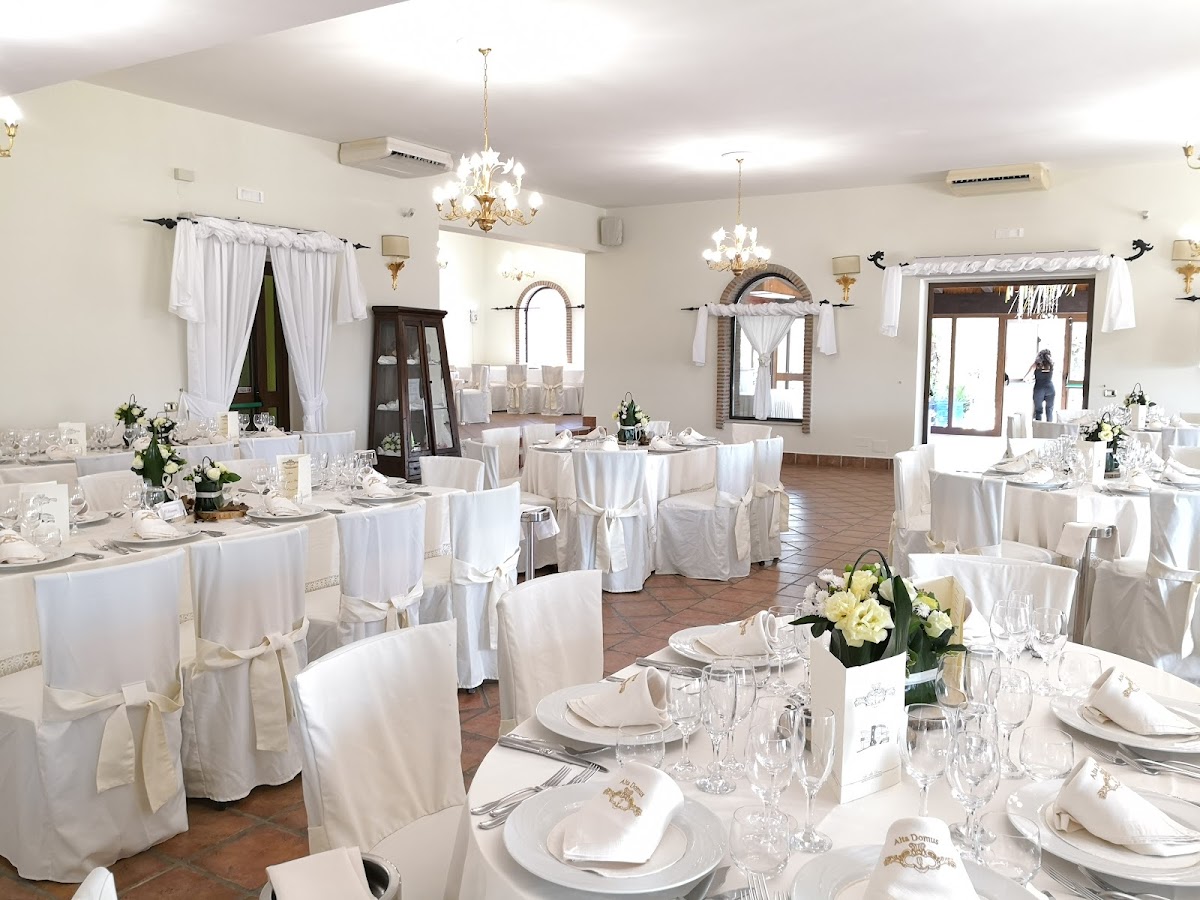 Villa Alta Domus - Ristorante E Pizzeria