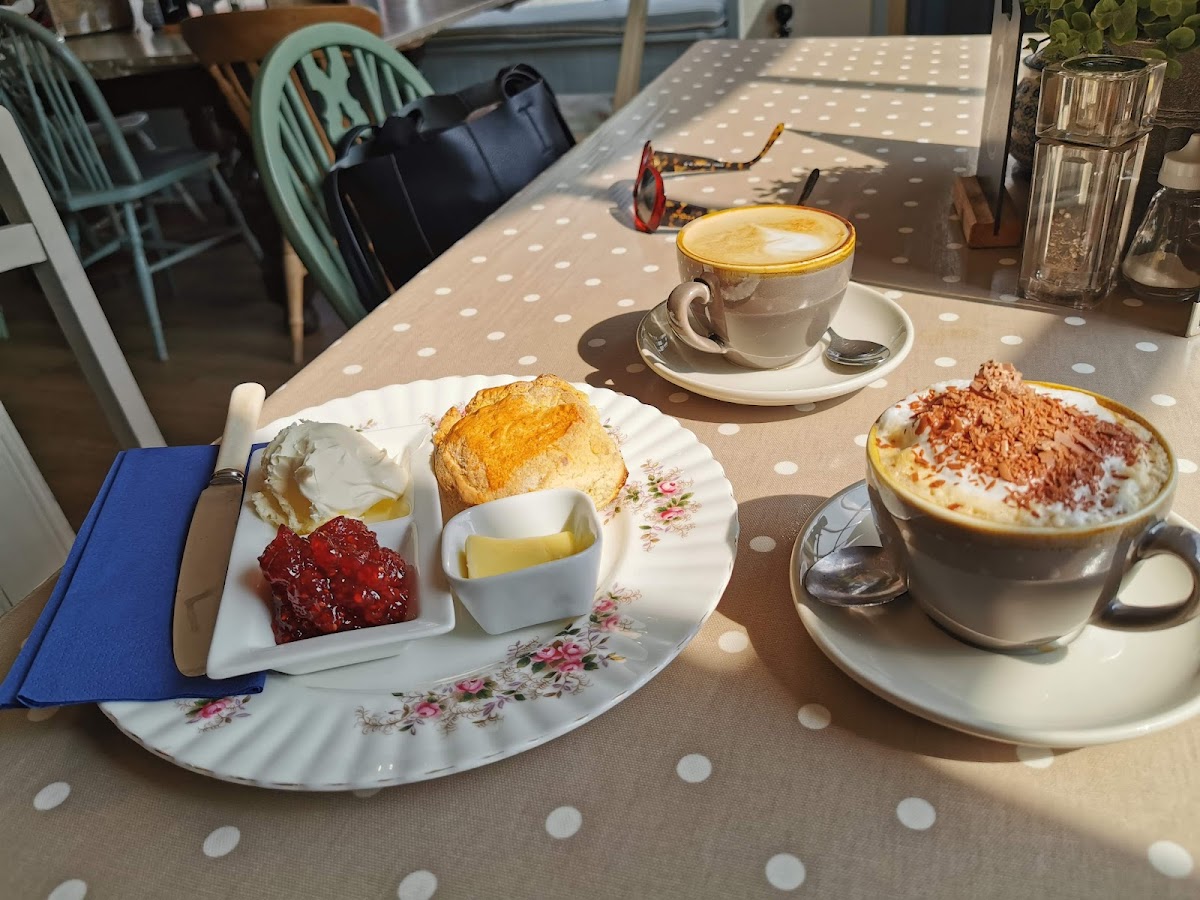 Vintage Rose Tea Room Photos 9