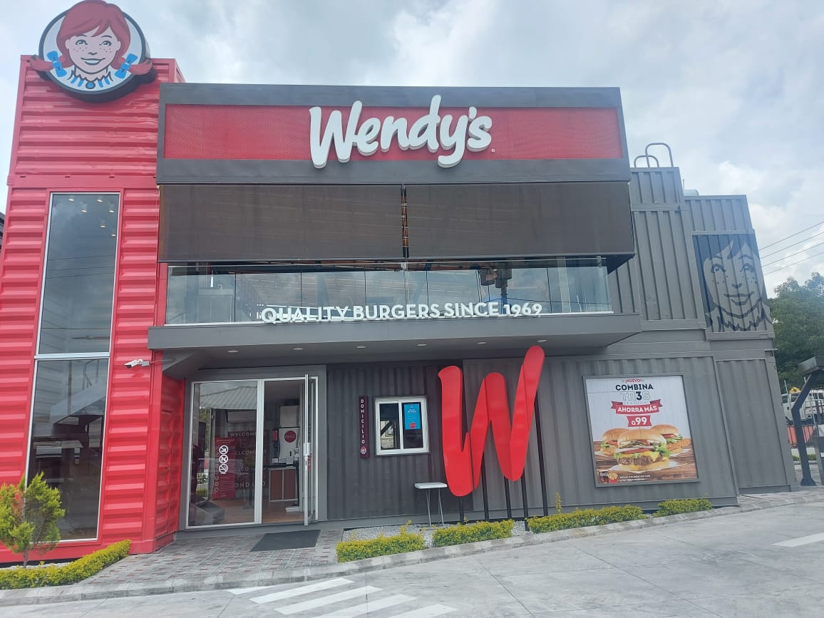 Wendy's • Condado Naranjo