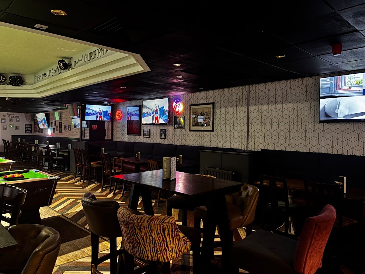 West Port Hotel