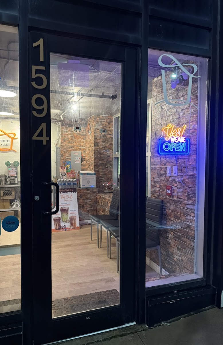 White Alley Bubble Tea