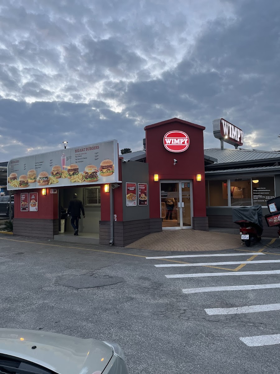 Wimpy Lakefield Roadhouse Photos 2
