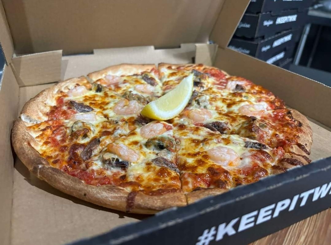 Wiseguise Pizza: Riverside Photos 2
