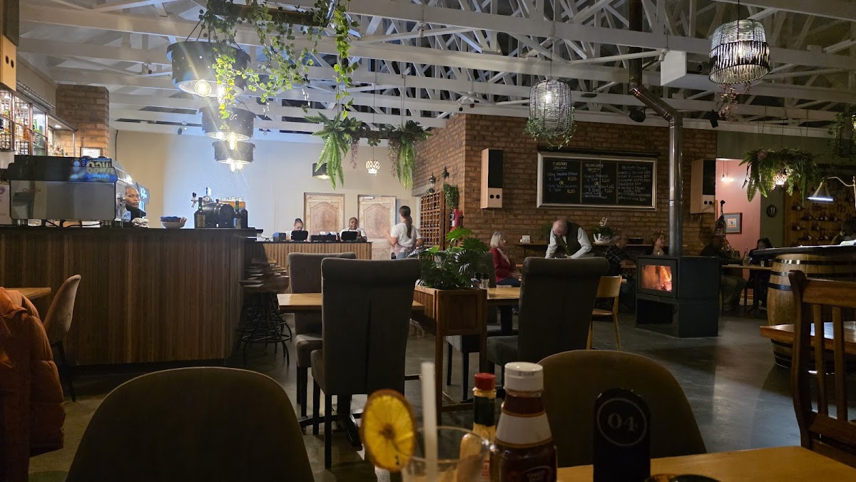 Woodstone Restaurant & Wine Bar Photos 2