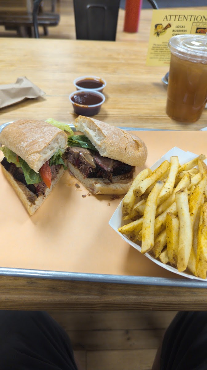 Woody's Q Shack Photos 9