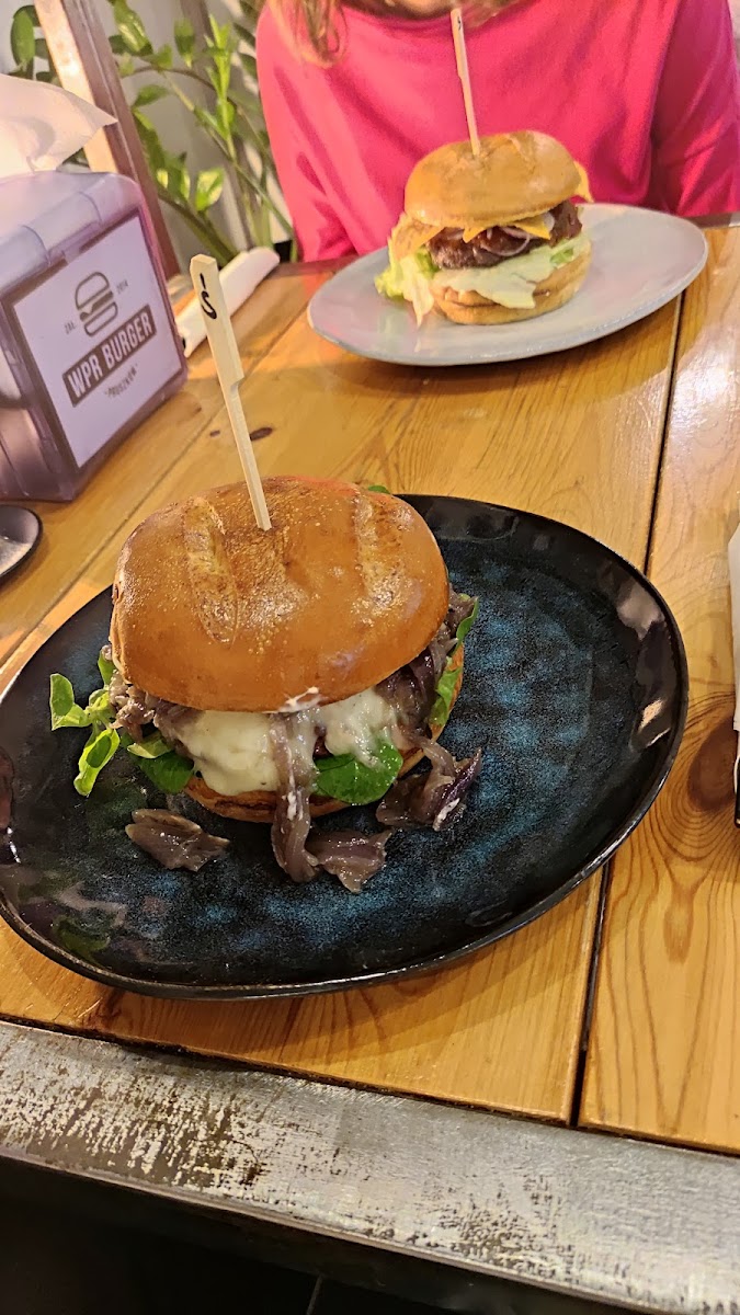 Wpr Burger & More Photos 9
