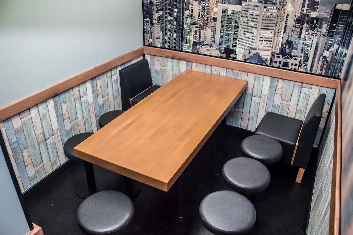 Wrapipan`s Bar