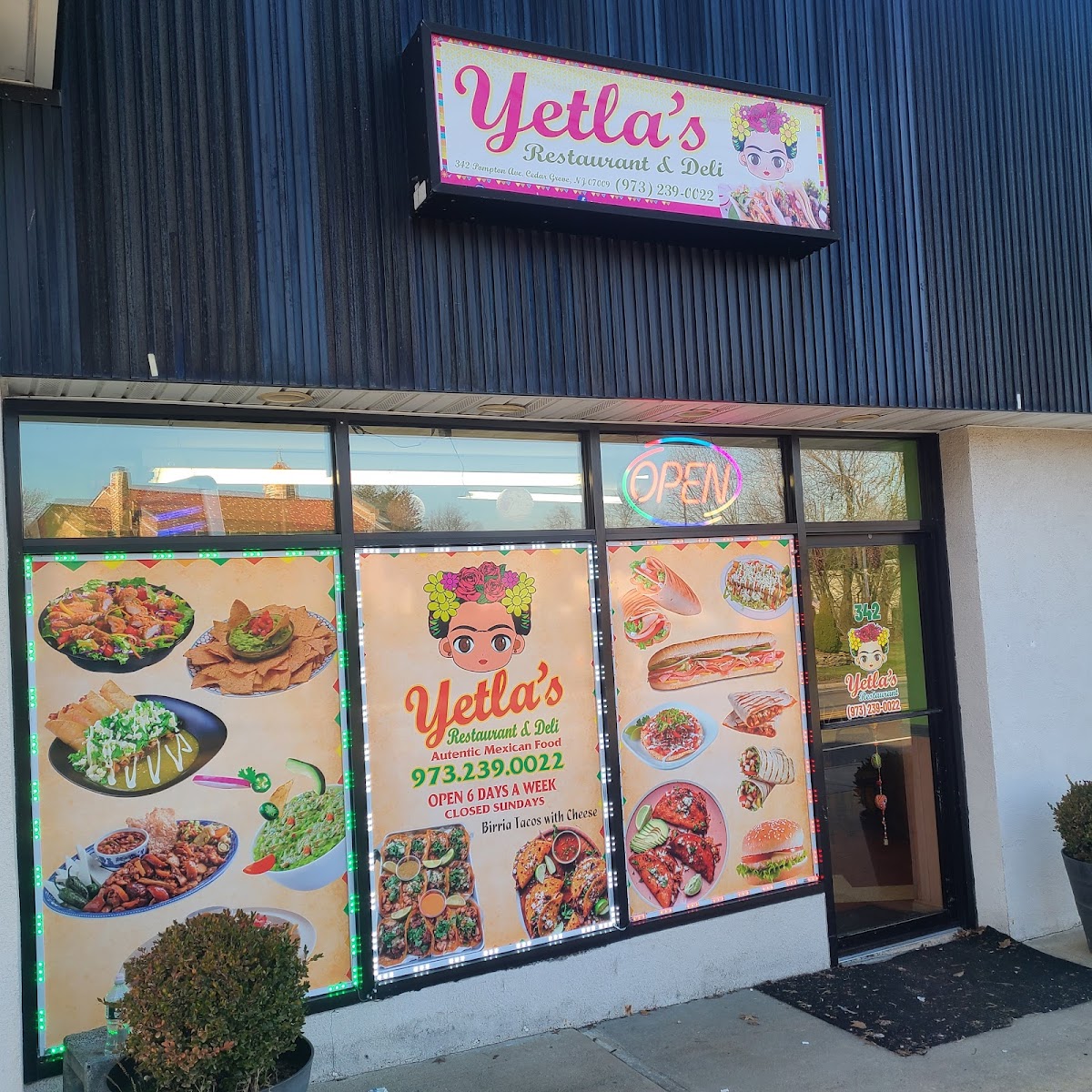 Yetla's Restaurant & Deli