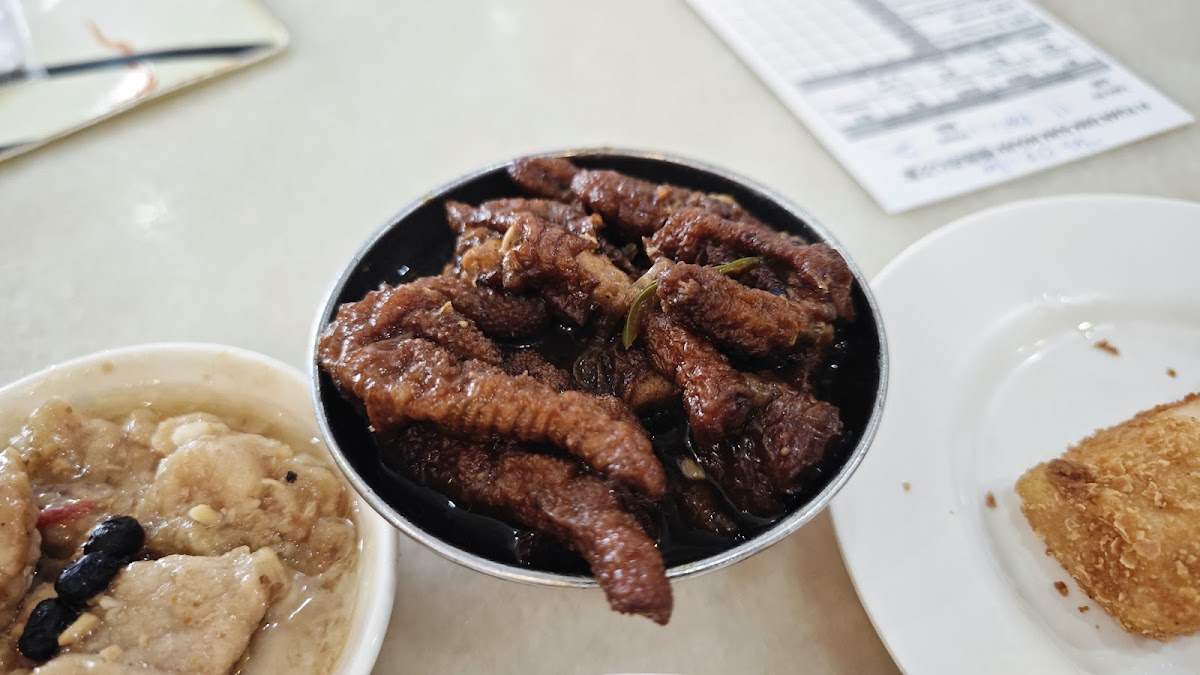 Yi Yuan Dim Sum House 億源点心之家 Photos 9