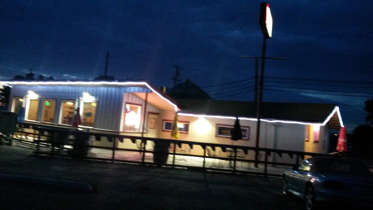 Yong's Bar & Grill Photos 2