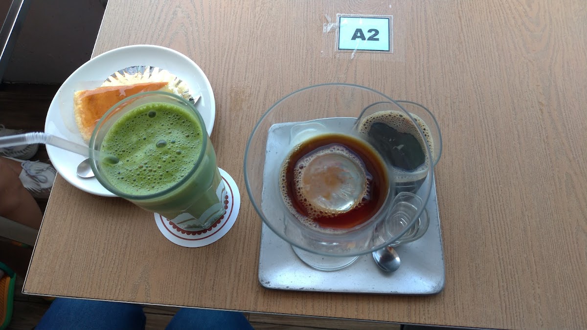 Young Door Coffee Shop Photos 9