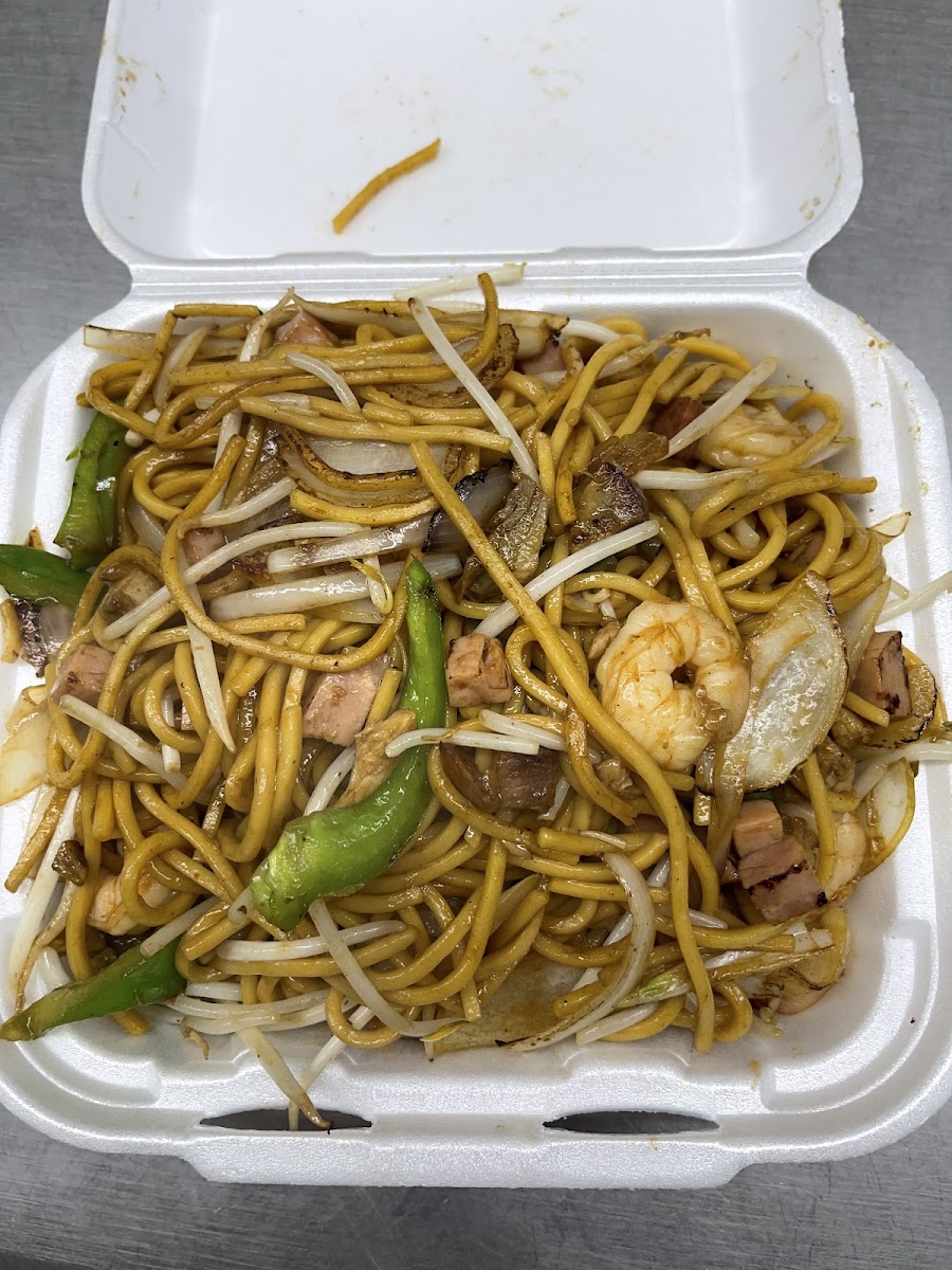 Young's Chinese Restaurant Photos 9