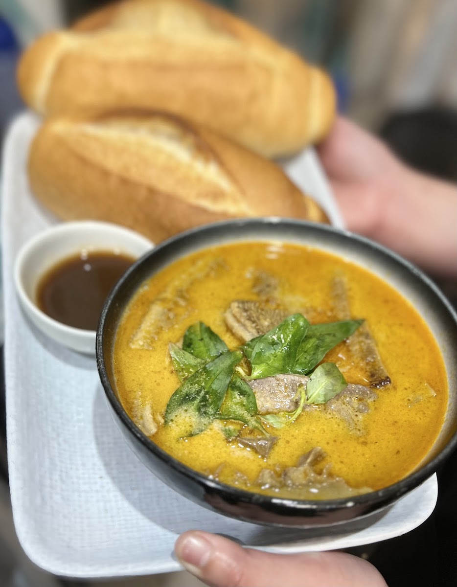 Yoyo Vietnamese Eatery Photos 9