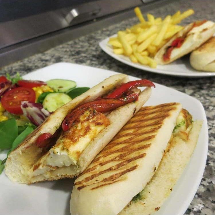 Zalos Cafe Latchford Photos 9