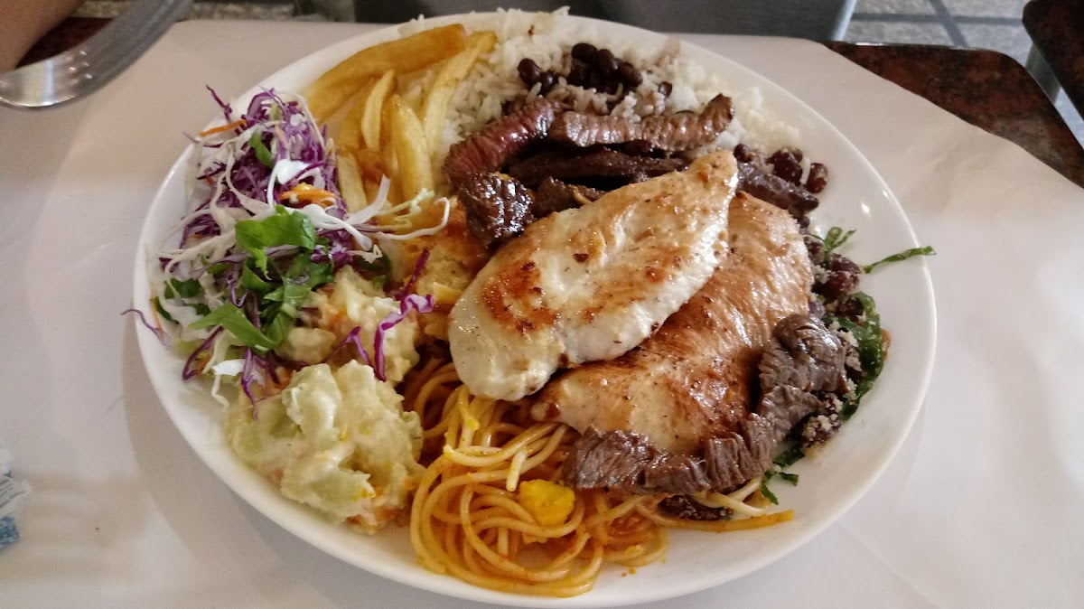 Zardo's Restaurante - Pizzaria Photos 9