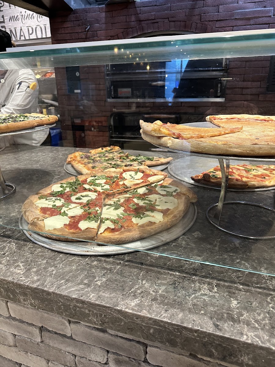 Zizi's Pizza Photos 2